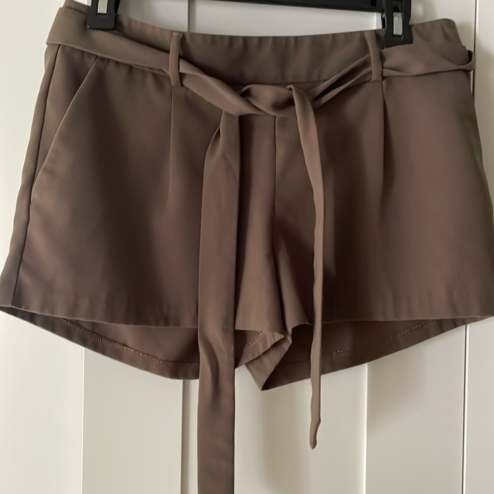 Express olive green belted shorts